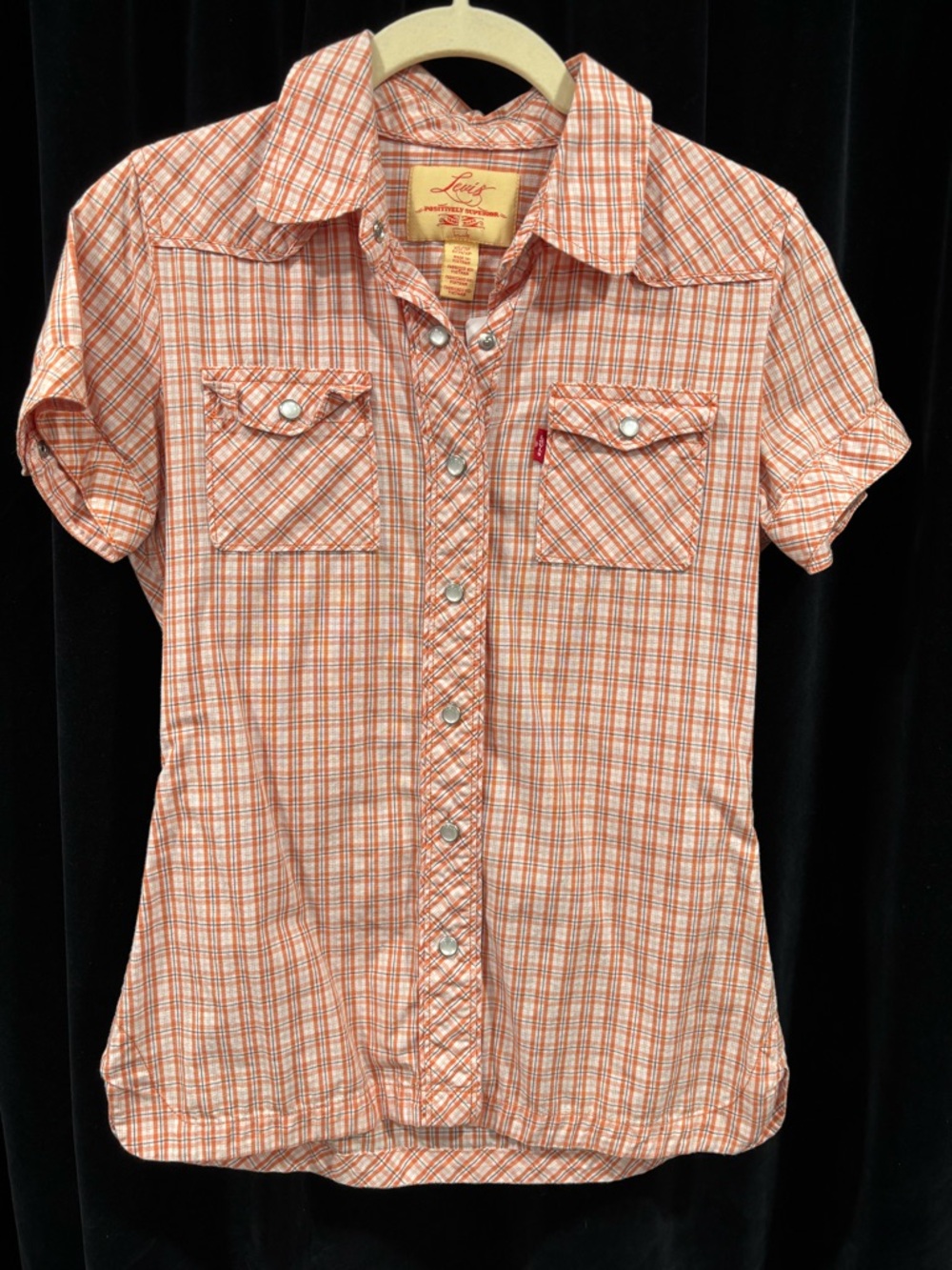 Levi’s Button Up Top